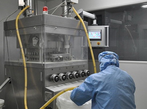 全自动高速压片机